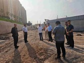平頂山市住建局局長楊洪濤一行實(shí)地督導(dǎo)稻香路南段項(xiàng)目建設(shè)